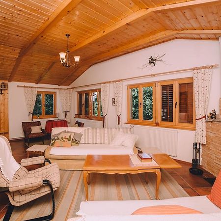 Holiday Home Castanea Praporcan Ngoại thất bức ảnh