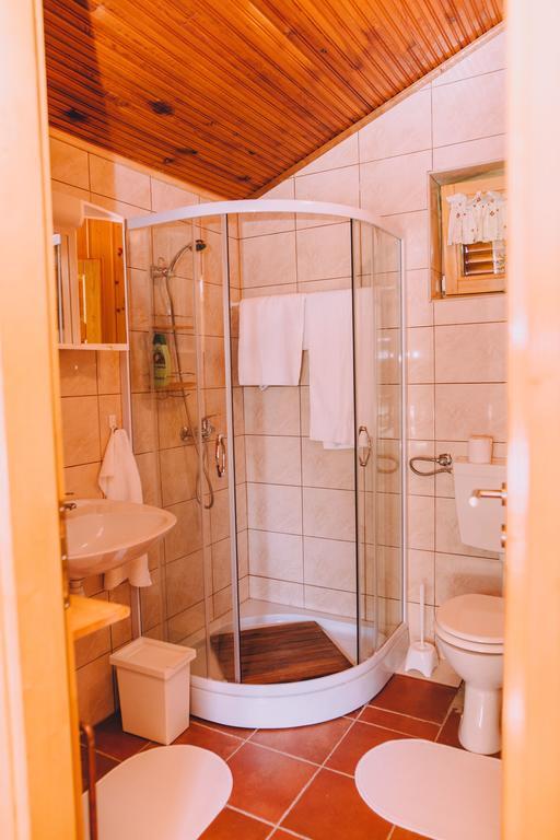 Holiday Home Castanea Praporcan Ngoại thất bức ảnh