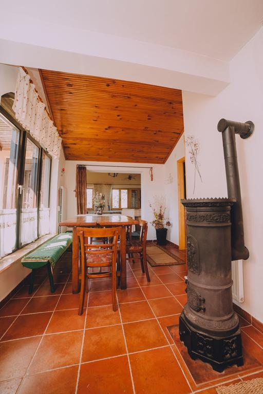 Holiday Home Castanea Praporcan Ngoại thất bức ảnh